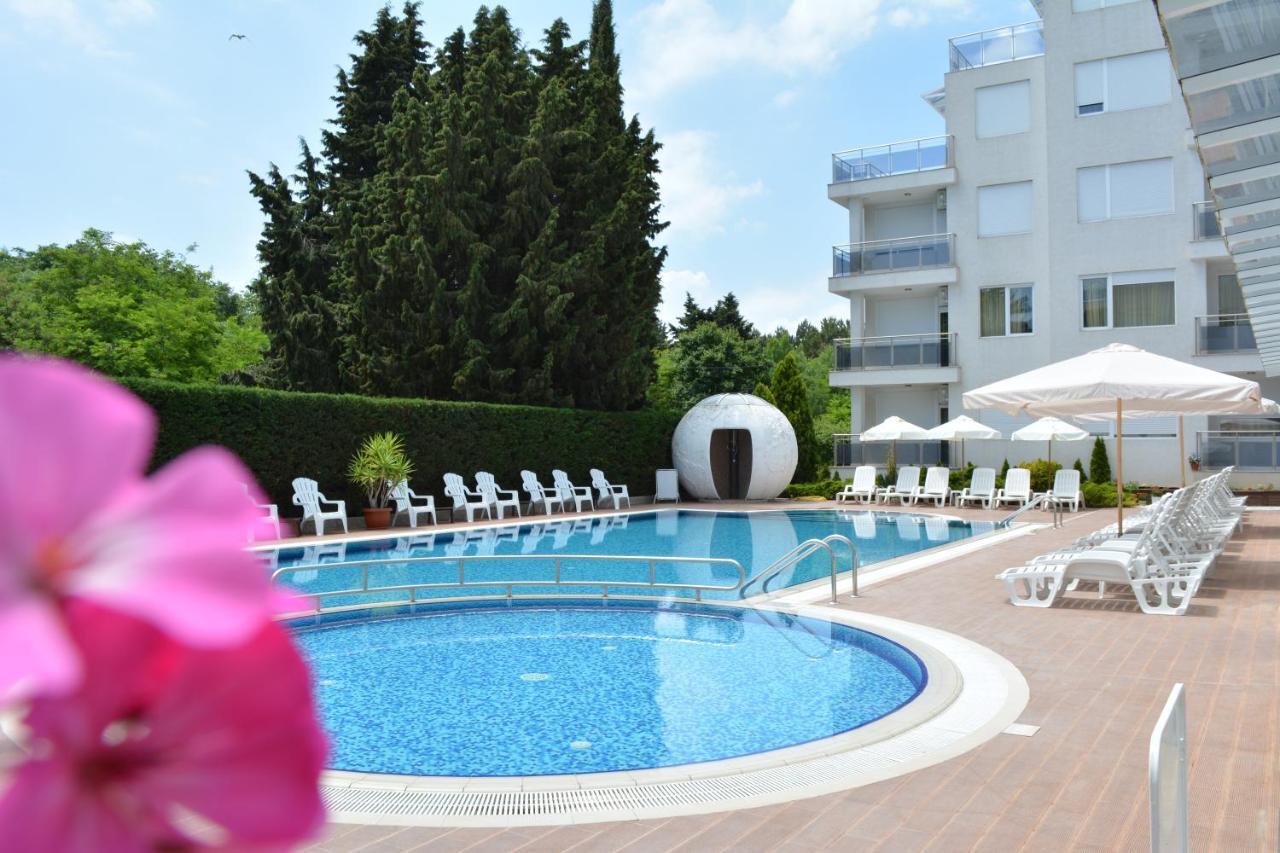 Hotel Incognito Pomorie Exteriör bild